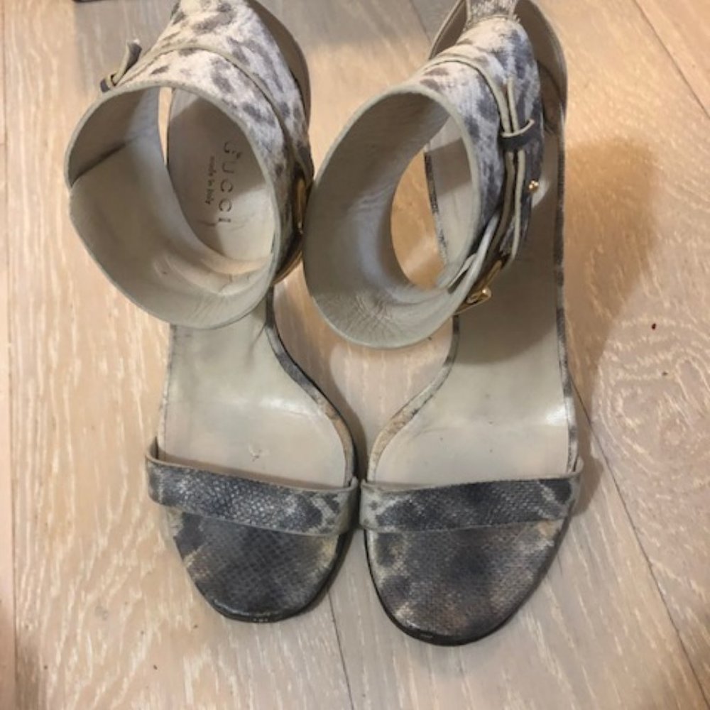 Gucci Ursula snakeskin sandal, size US 6.5, 100% authentic